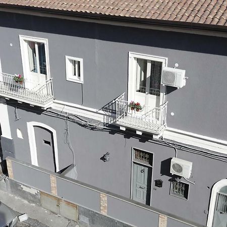 شقة I Loft Di Nonna Vincenza كاتانيا المظهر الخارجي الصورة