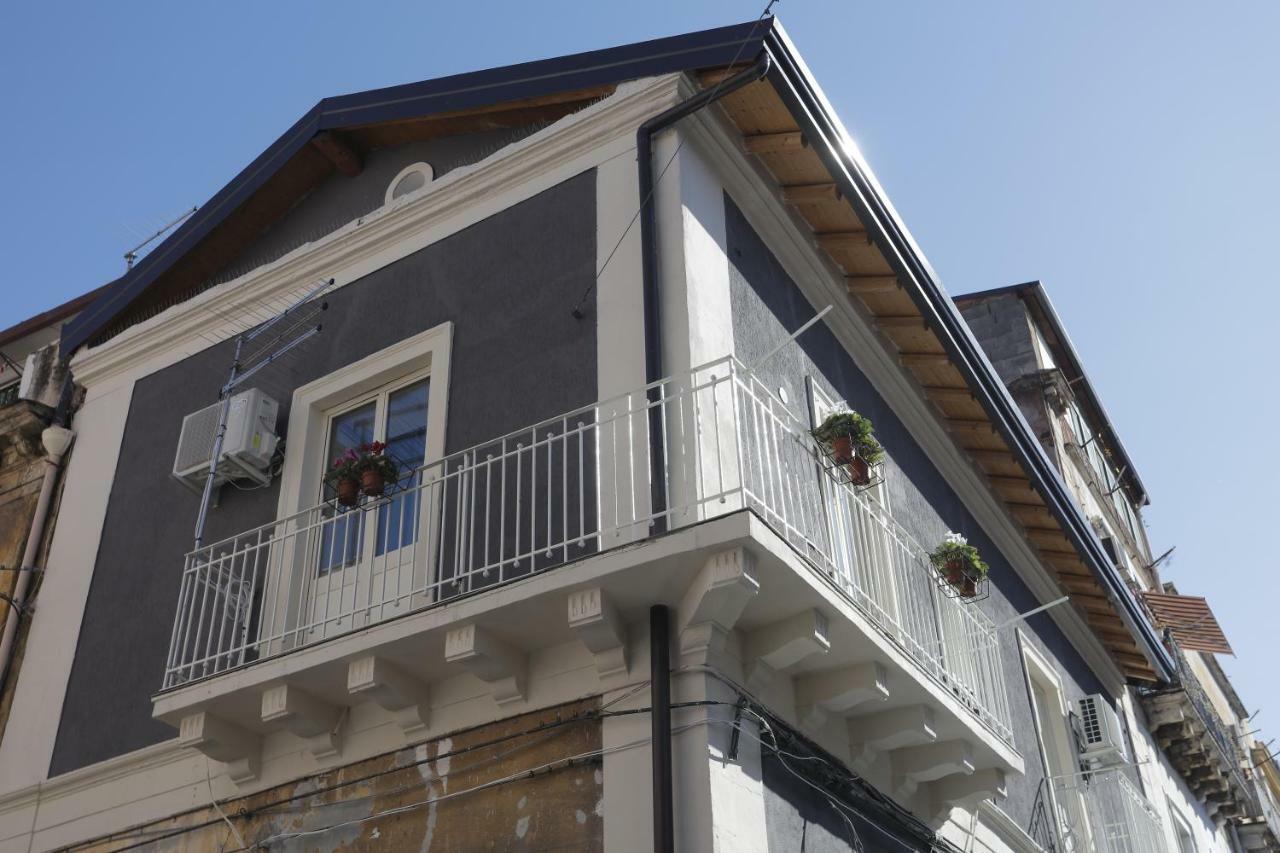 شقة I Loft Di Nonna Vincenza كاتانيا المظهر الخارجي الصورة